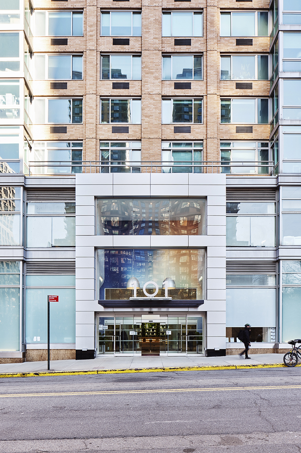 101 West End Entry